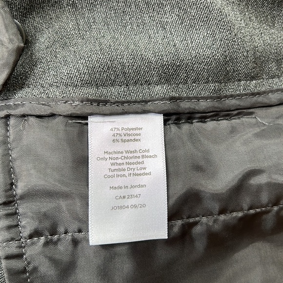 Talbots charcoal gray Refined Bi-Stretch Pant.  Size 12. - Picture 5 of 16